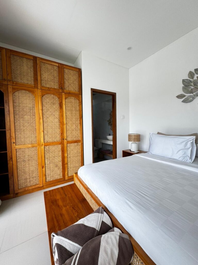 Luxury 2BR Villa with Rooftop Rice Field View – Prime Seminyak Location