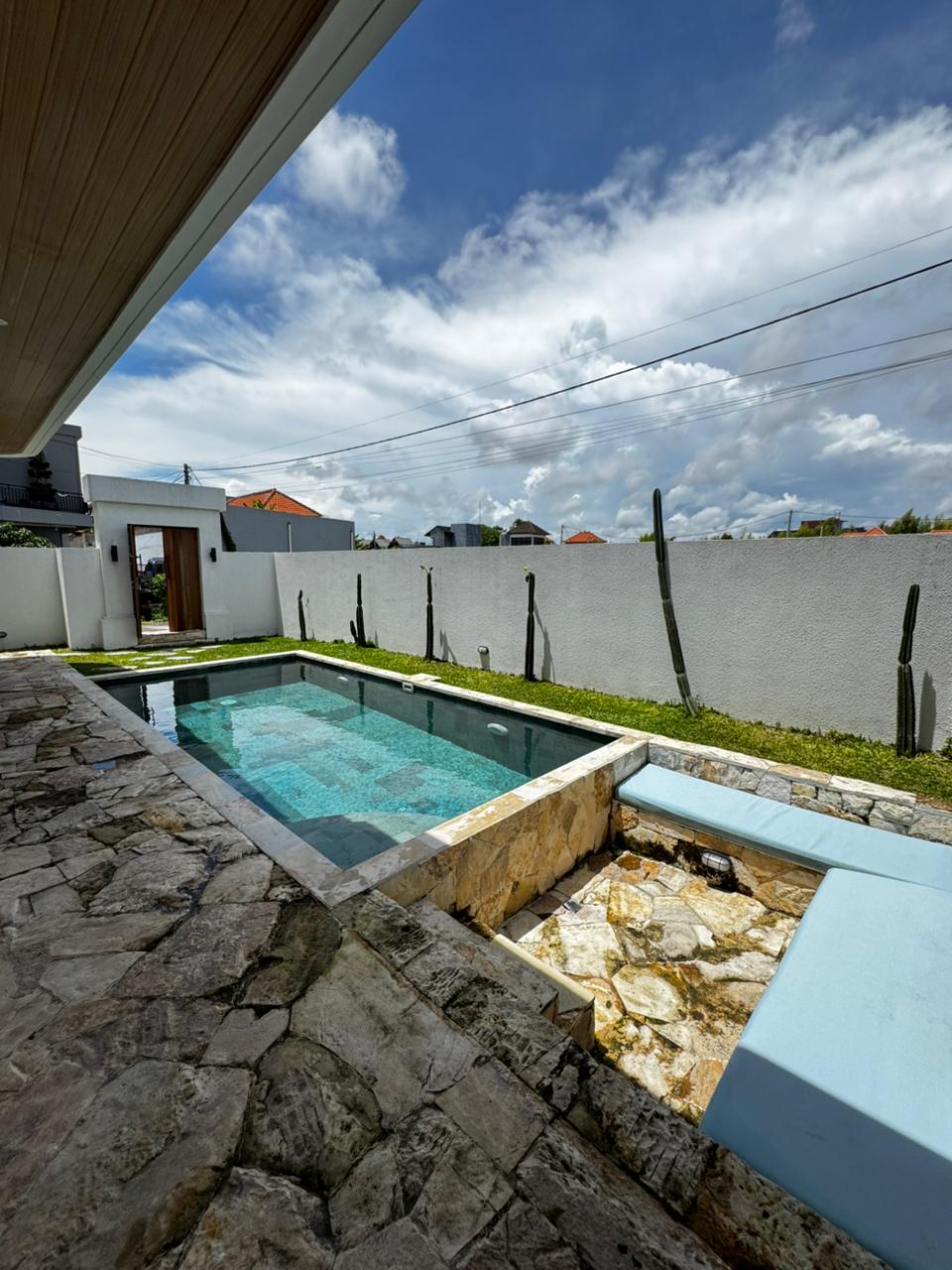Luxury 2BR Villa with Rooftop Rice Field View – Prime Seminyak Location