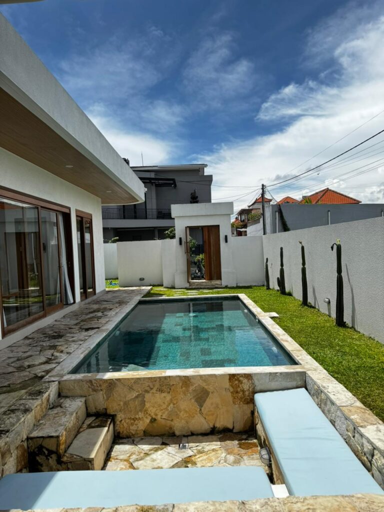 Luxury 2BR Villa with Rooftop Rice Field View – Prime Seminyak Location