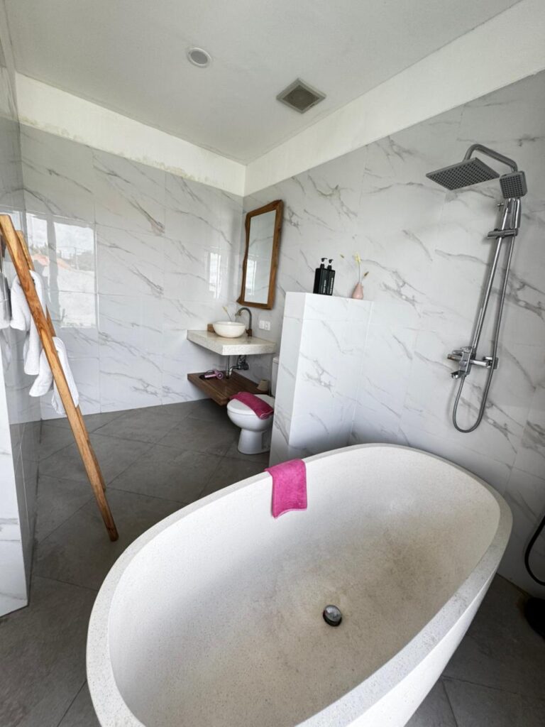 Luxury 2BR Villa with Rooftop Rice Field View – Prime Seminyak Location