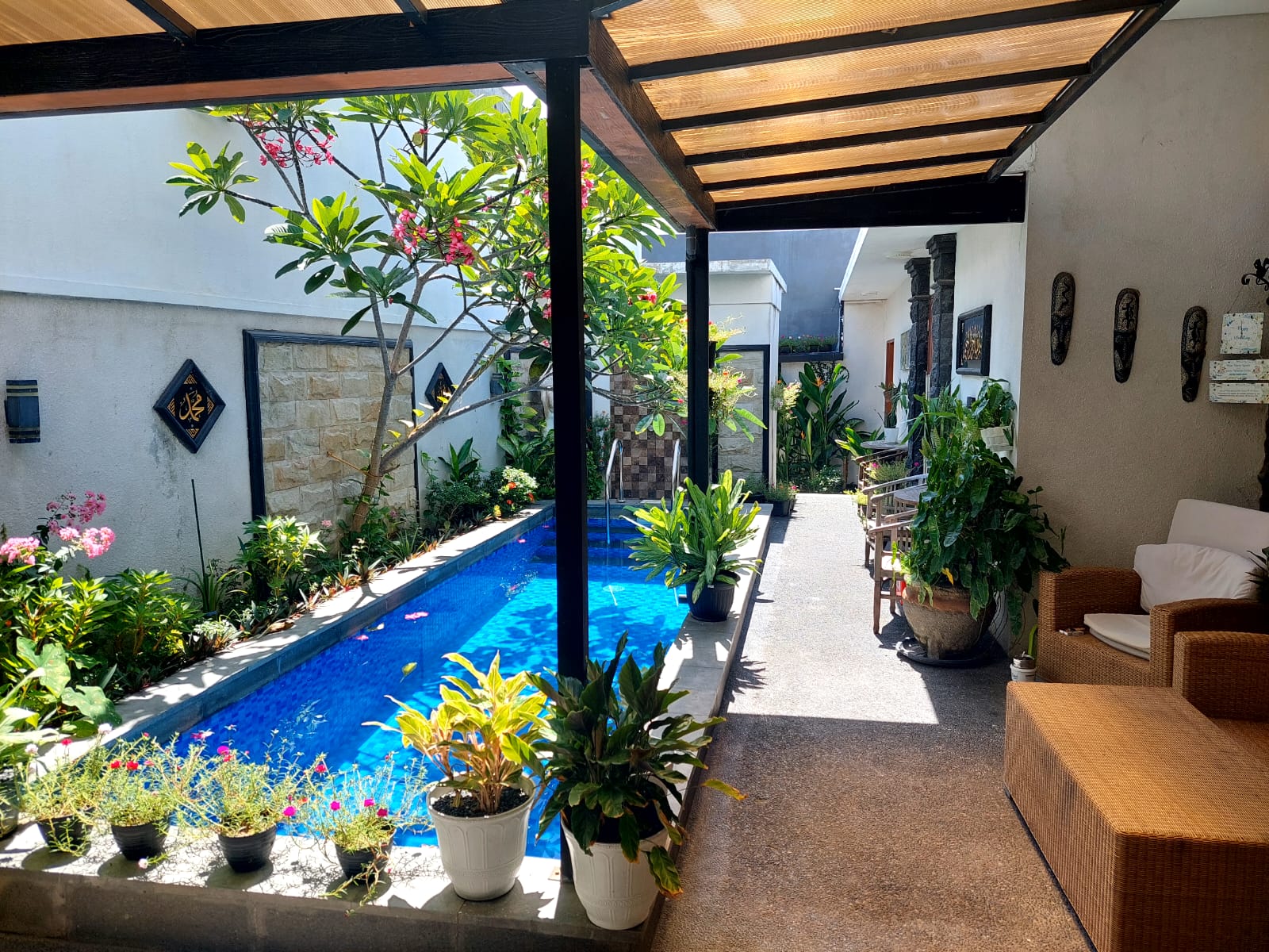 FOR SALE – SEMI-FURNISHED VILLA IN CANGGU