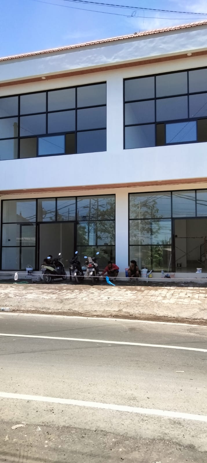 Brand New 2-Storey Commercial Shophouse for Rent – Prime Kerobokan Business Area | Last Unit Available