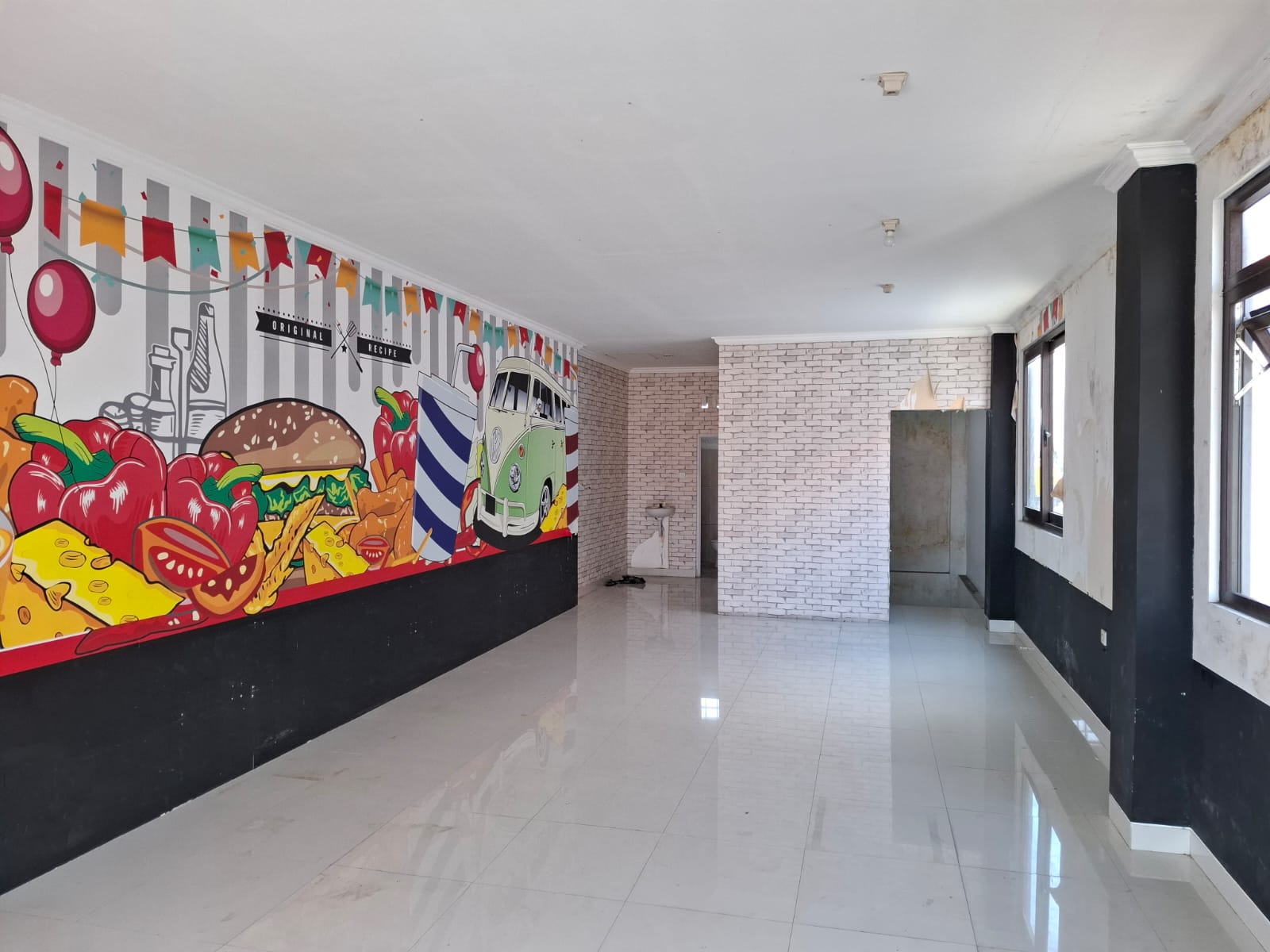 Strategic 2-Storey Shophouse for Rent in Sesetan – Ready to Use | Option to Combine 2 Units