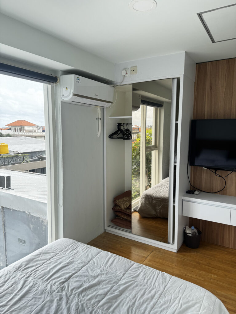 Stylish 2BR Garden Townhouse Apartment Near Sunset Road – Prime Kuta Location