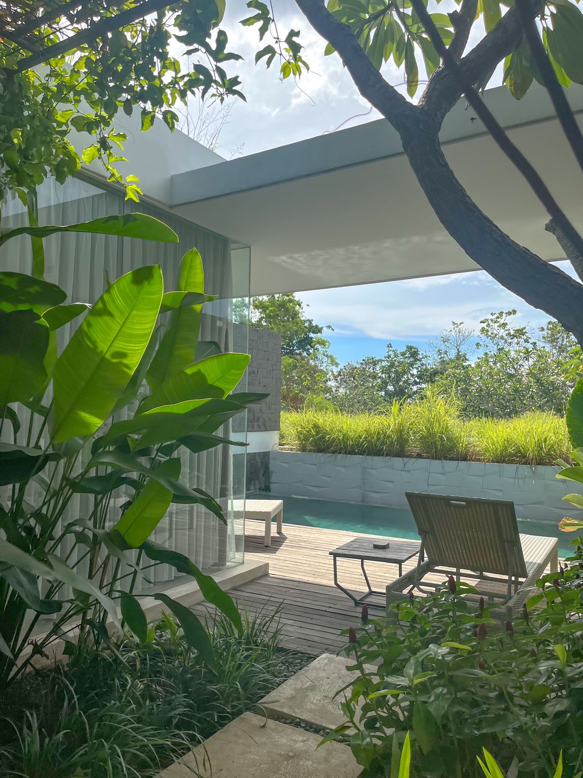 Luxury 1BR Villa in Uluwatu – Freehold with Private Pool & 4★ Resort Facilities