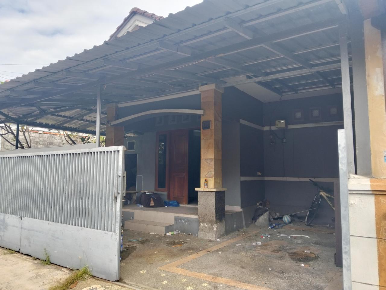 CORNER (HOOK) 2-STOREY HOUSE FOR SALE – PETANU PANJER, SOUTH DENPASAR