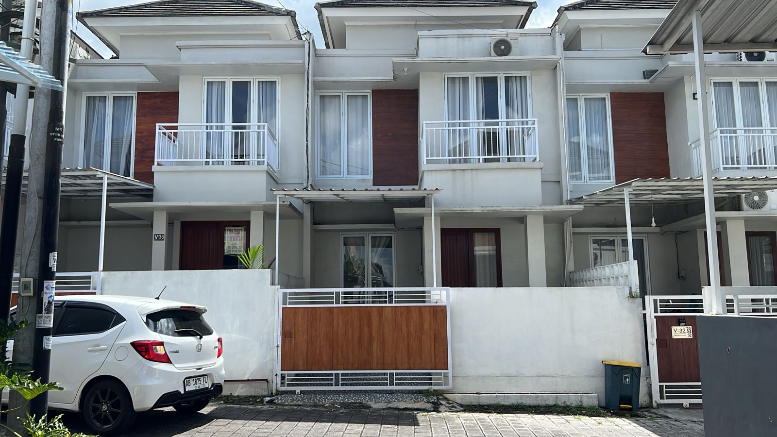 Minimalist 2-Storey Home in Secure Complex – Great Value in Mengwi