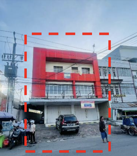 Strategic Shophouse Near Losari Beach – Kunjungmae