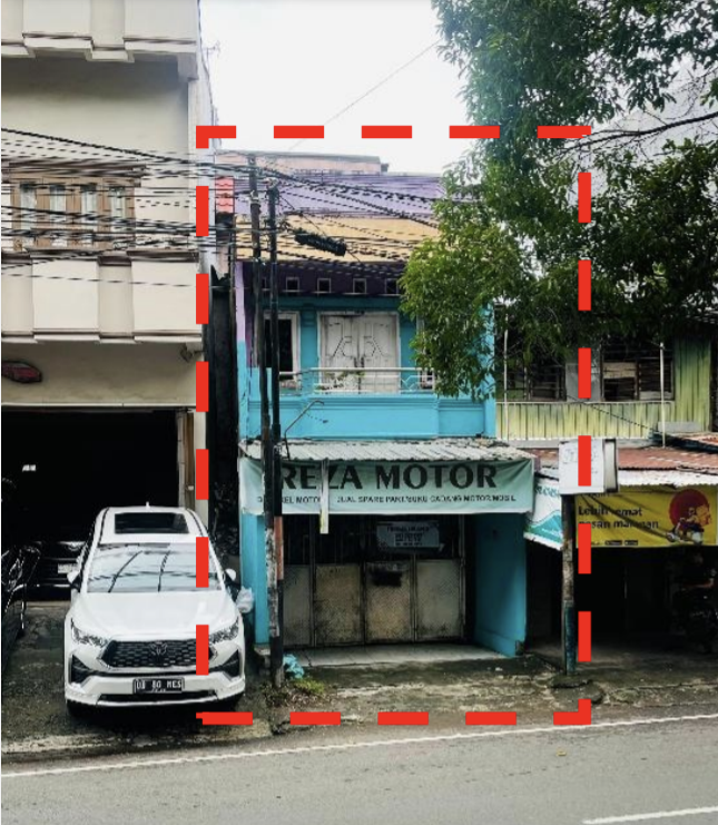 Shophouse in the Busy Area of Makassar