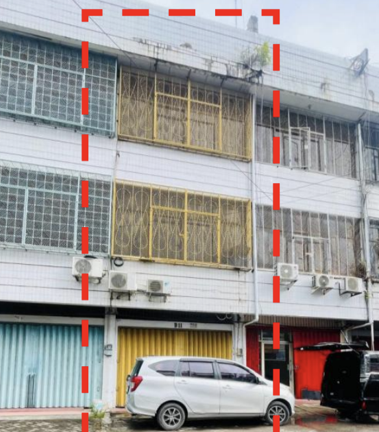 A Potential Shophouse in a commercial area