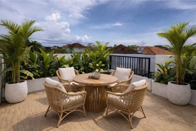 LIMITED MODERN VILLA NEAR THE OCEAN