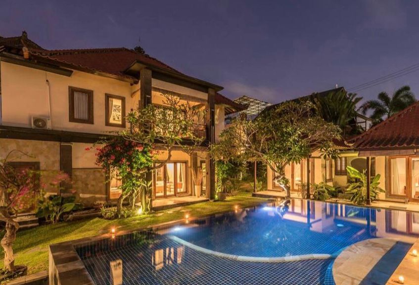 Exclusive Luxury Villa for Rent in South Kayu Tulang, Canggu — Spacious Private Estate Near Batu Bolong Beach