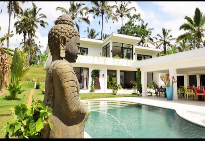 Villa Capricia Tegallalang — A Rare 6-Bedroom Valley View Estate in the Heart of Gianyar, Bali