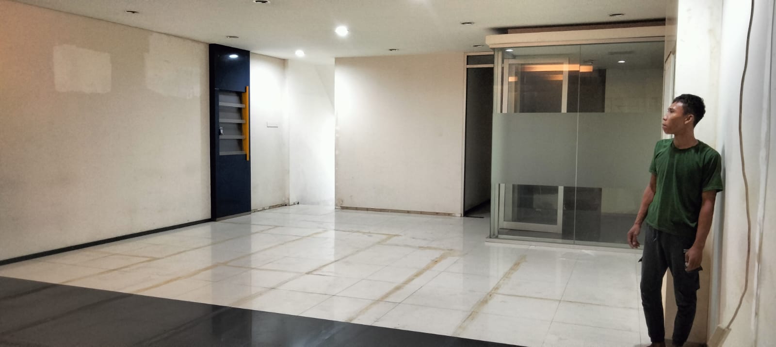 Prime 3-Storey Commercial Shophouse for Lease on Main Road Sesetan | High-Visibility Business Location in South Denpasar