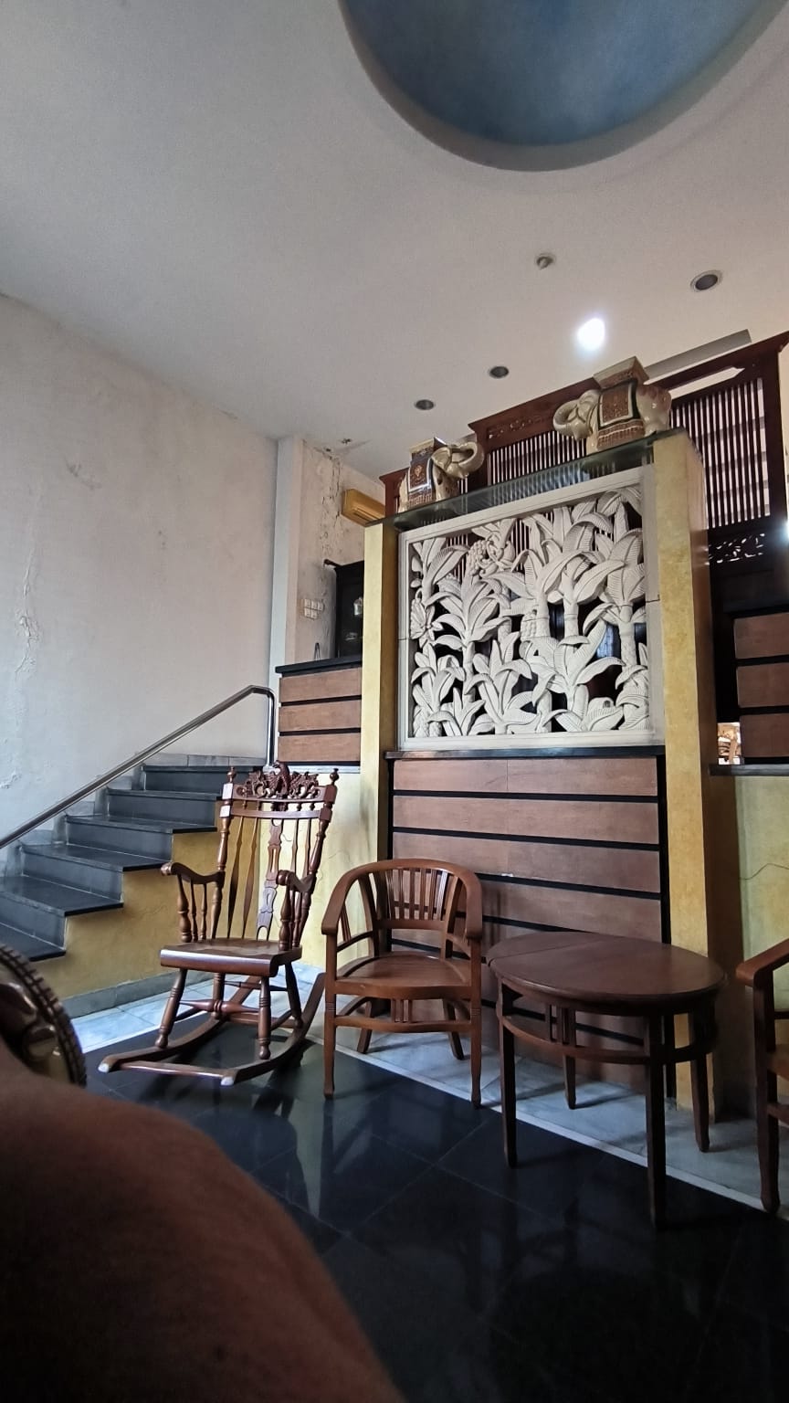 Elegant Contemporary Home in Cipinang Cempedak, East Jakarta