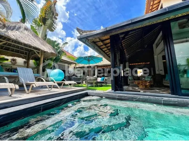 Balinese Modern 4-Bedroom Villa in the Heart of Seminyak, A Few Minutes to The Beach