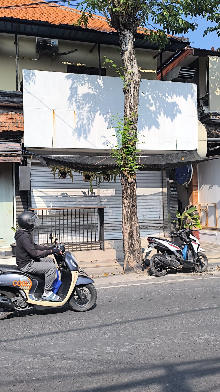 Commercial Building for Rent on Seminyak Main Road